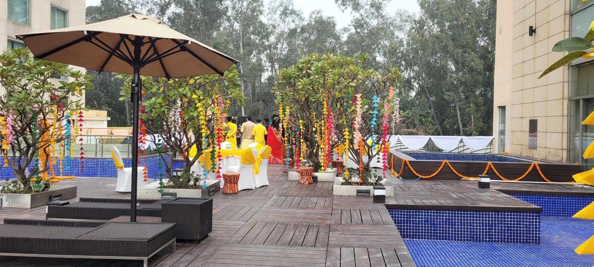 Radisson Blu Hotel, Greater Noida Esterno foto A wedding in India