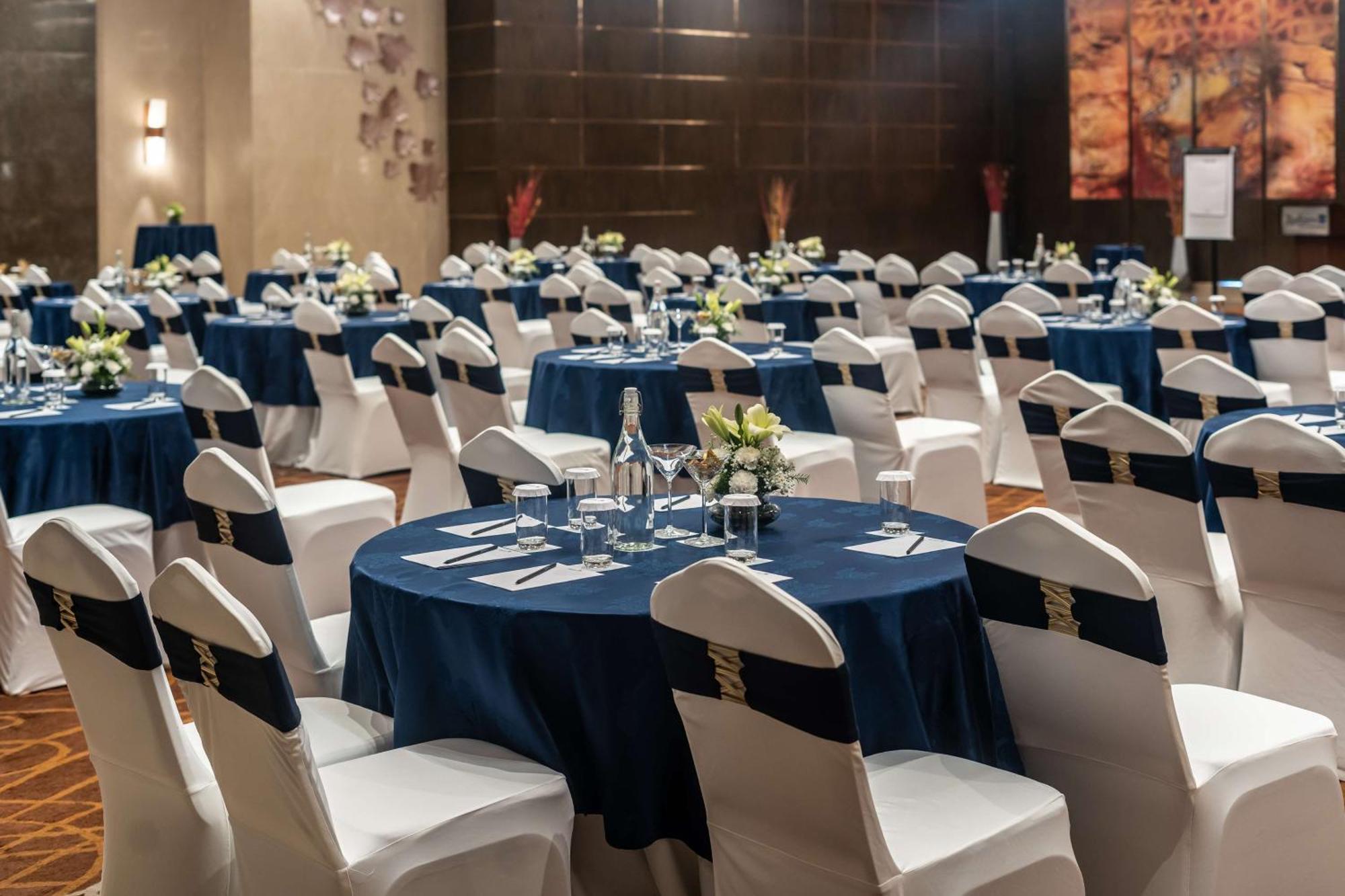 Radisson Blu Hotel, Greater Noida Esterno foto The Grand Ballroom