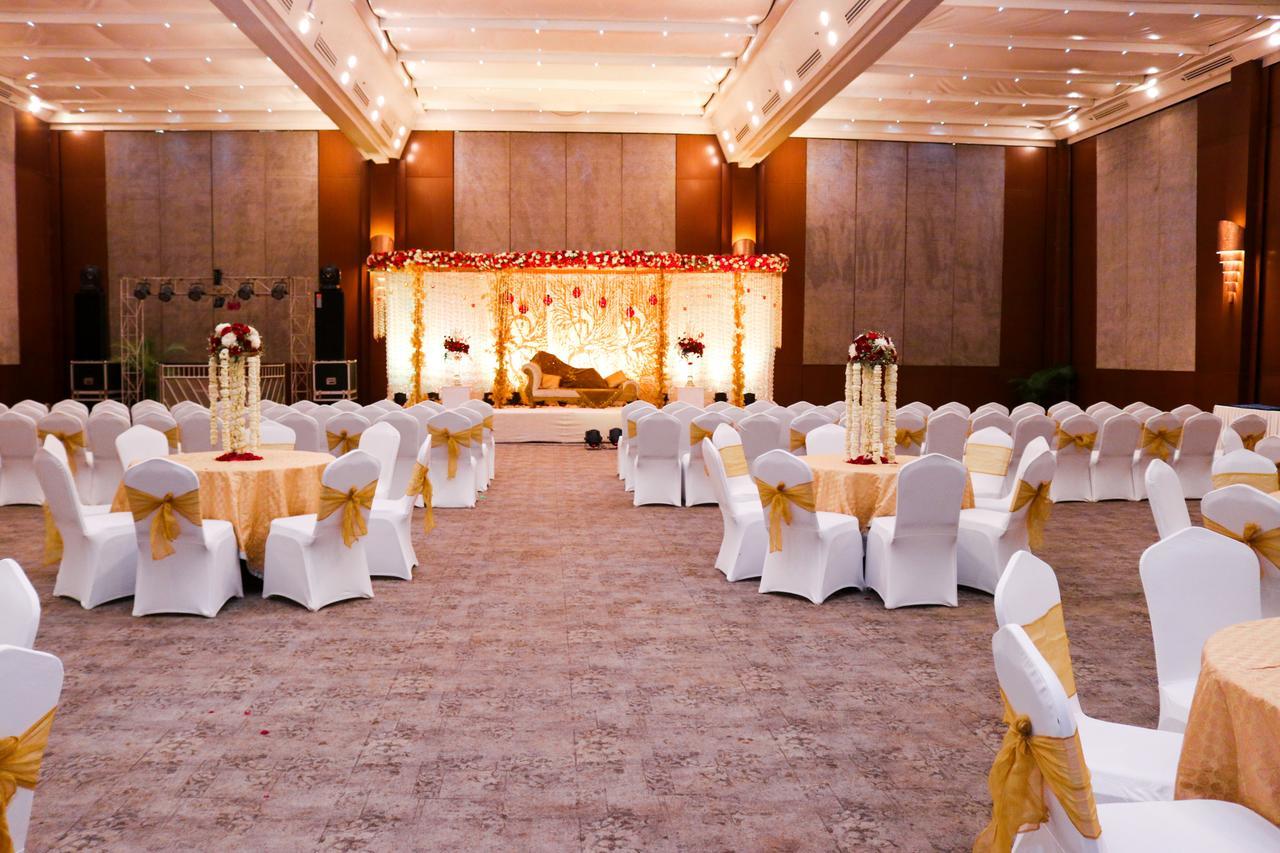 Radisson Blu Hotel, Greater Noida Esterno foto A wedding reception in India